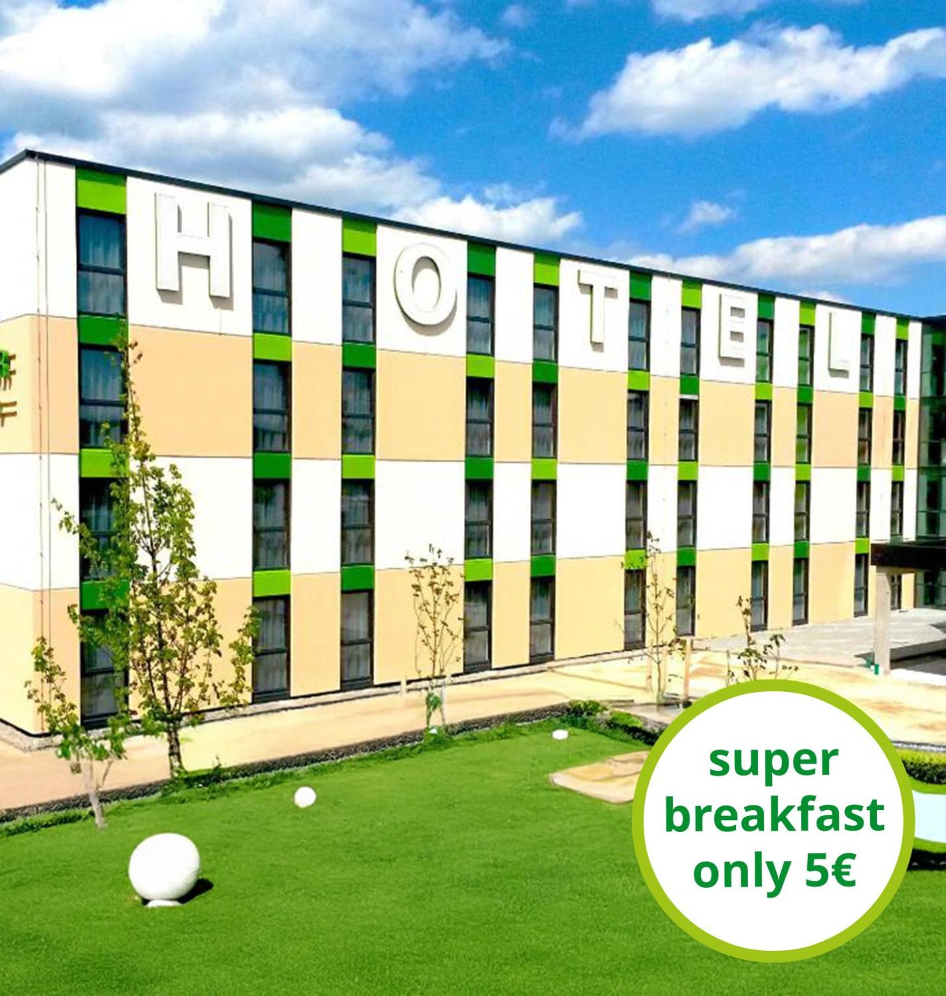 Green Deer Bavarian Hotel Langenbruck Exterior photo